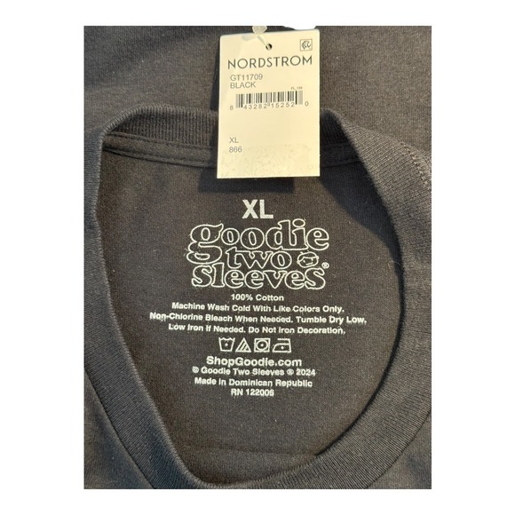 Goodie Two Sleeves Zion National Park Graphic T-Shirt Black XL NWT - Picture 4 of 5